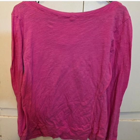 Sparkle & Style: Golden Nugget Las Vegas Long-Sleeve Top, Size M - Picture 4 of 4